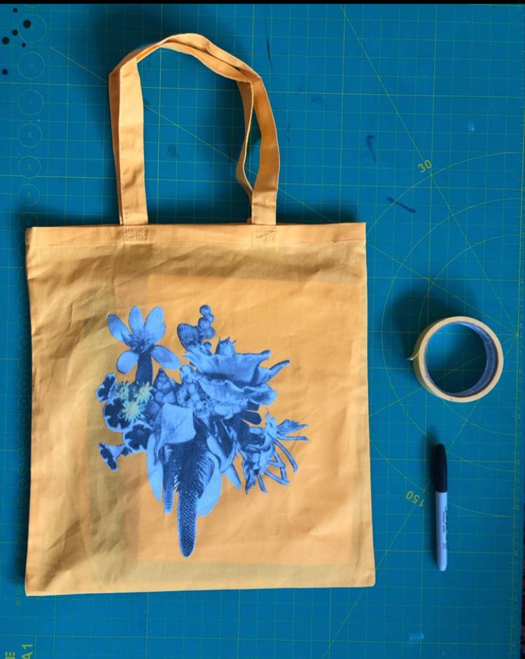 Tote bag